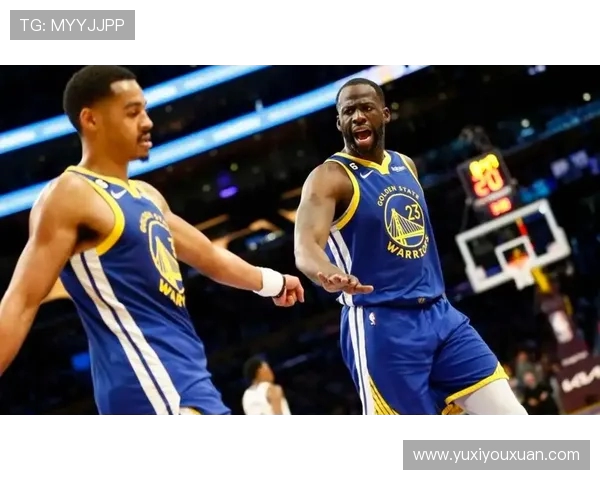 勇士队与倔金队激战11月5日赛场上演精彩对决引发球迷热议